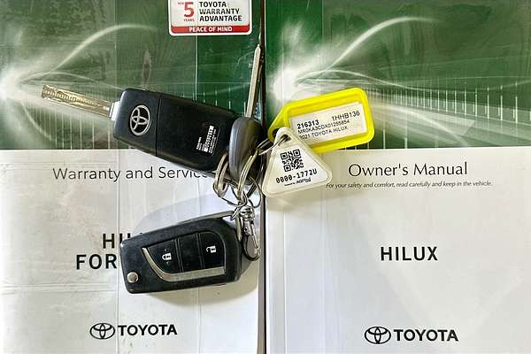 2021 Toyota HILUX SR (4x4) GUN126R 4X4