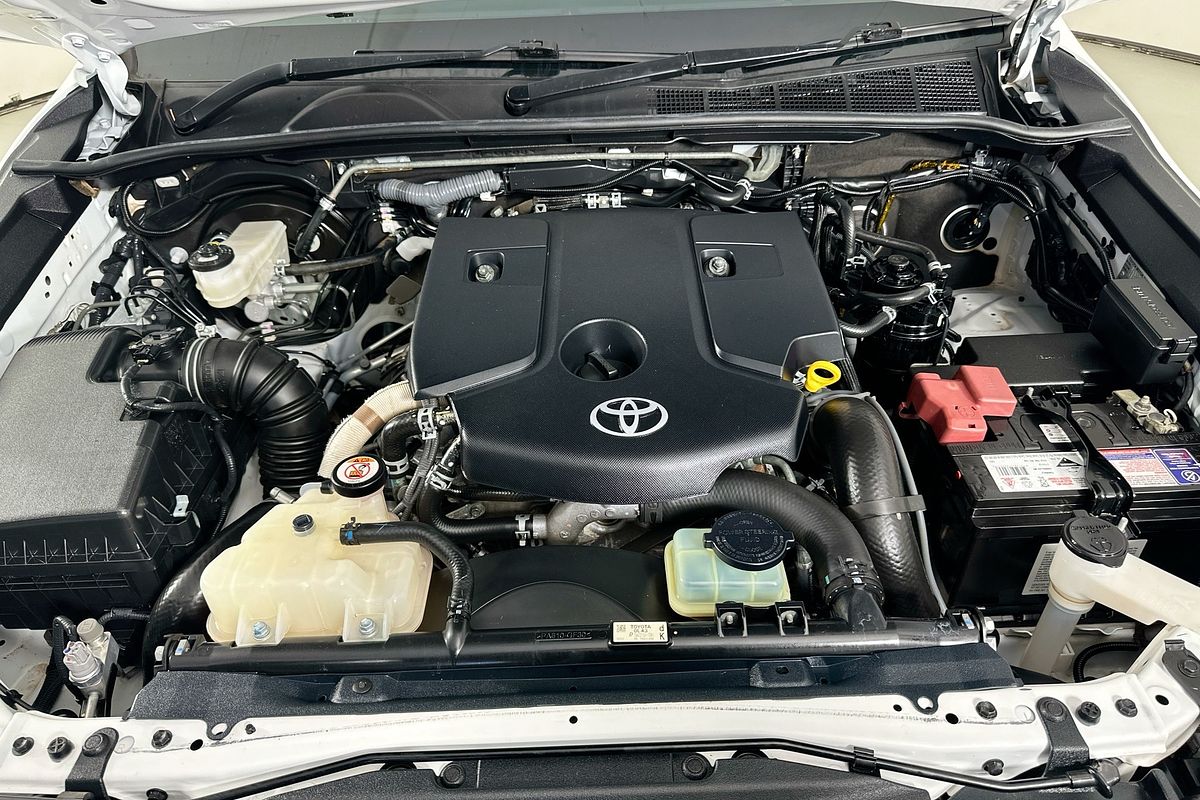 2018 Toyota HILUX SR (4x4) GUN126R MY19 4X4