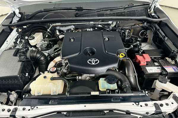 2018 Toyota HILUX SR (4x4) GUN126R MY19 4X4