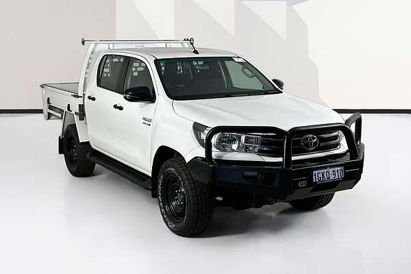 2017 Toyota HILUX SR (4x4) GUN126R 4X4