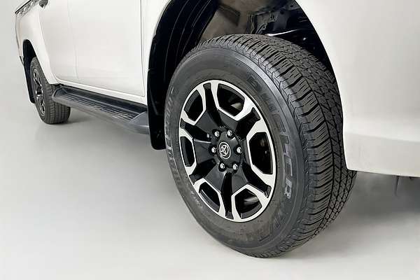 2017 Toyota HILUX SR (4x4) GUN126R 4X4