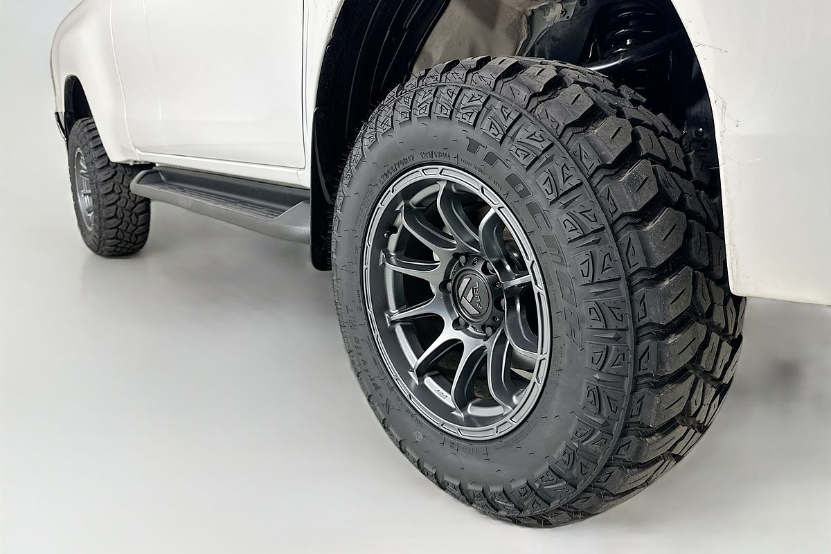 2024 Toyota Hilux SR5 (4x4) GUN126R 4X4