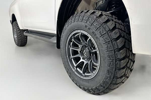 2024 Toyota Hilux SR5 (4x4) GUN126R 4X4