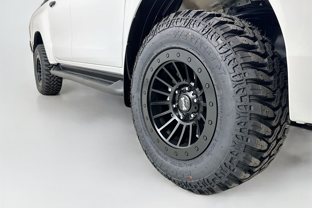 2025 Toyota HILUX SR5 48V (4x4) GUN126R RC 4X4