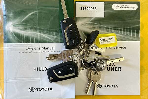 2024 Toyota HILUX SR (4x4) GUN126R 4X4