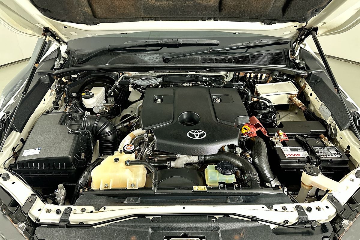 2021 Toyota HILUX SR (4x4) GUN126R FACELIFT 4X4