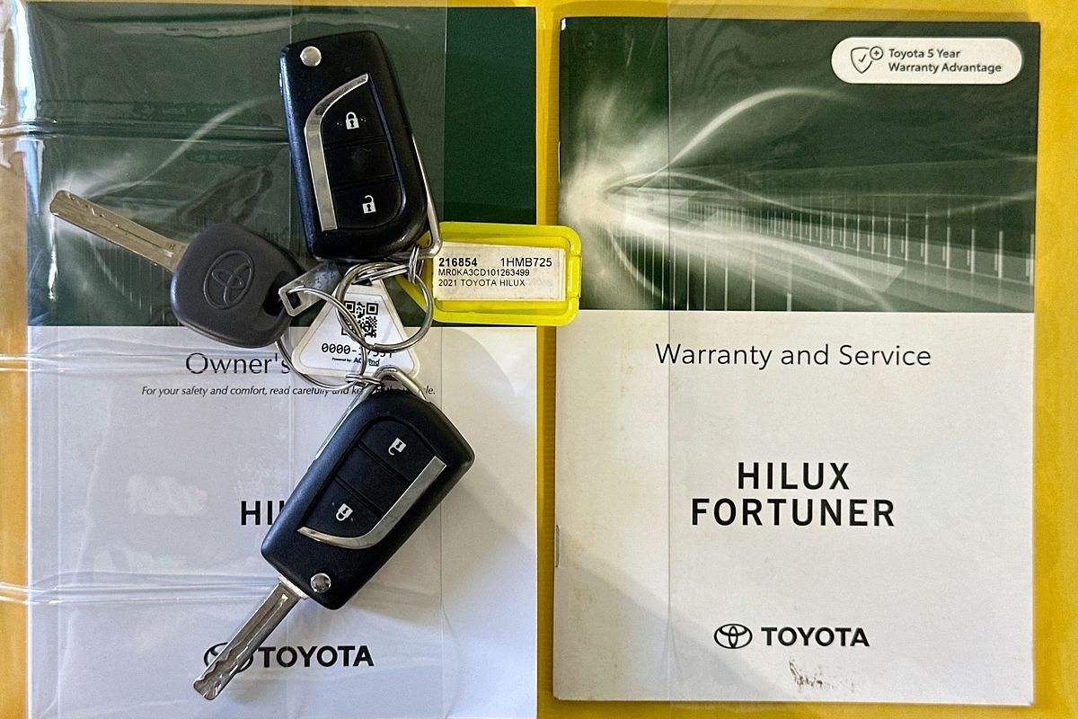 2021 Toyota HILUX SR (4x4) GUN126R FACELIFT 4X4