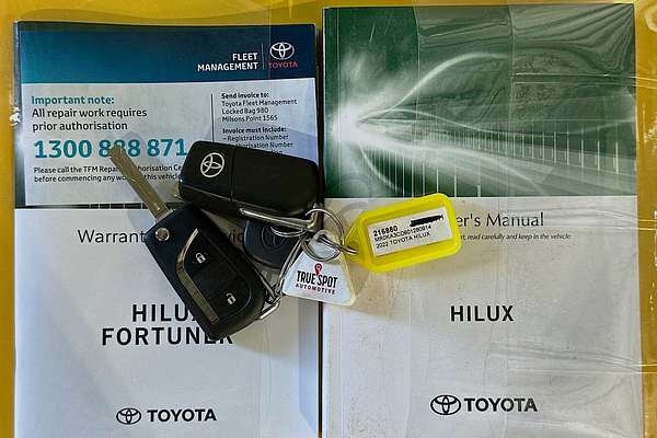 2022 Toyota HILUX SR (4x4) GUN126R 4X4