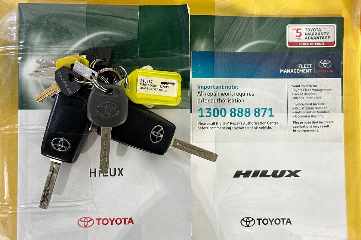 2020 Toyota HILUX SR (4x4) GUN126R FACELIFT 4X4