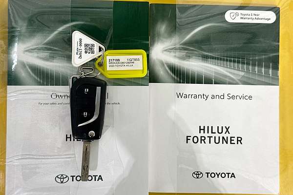 2023 Toyota HILUX SR (4x4) GUN126R 4X4