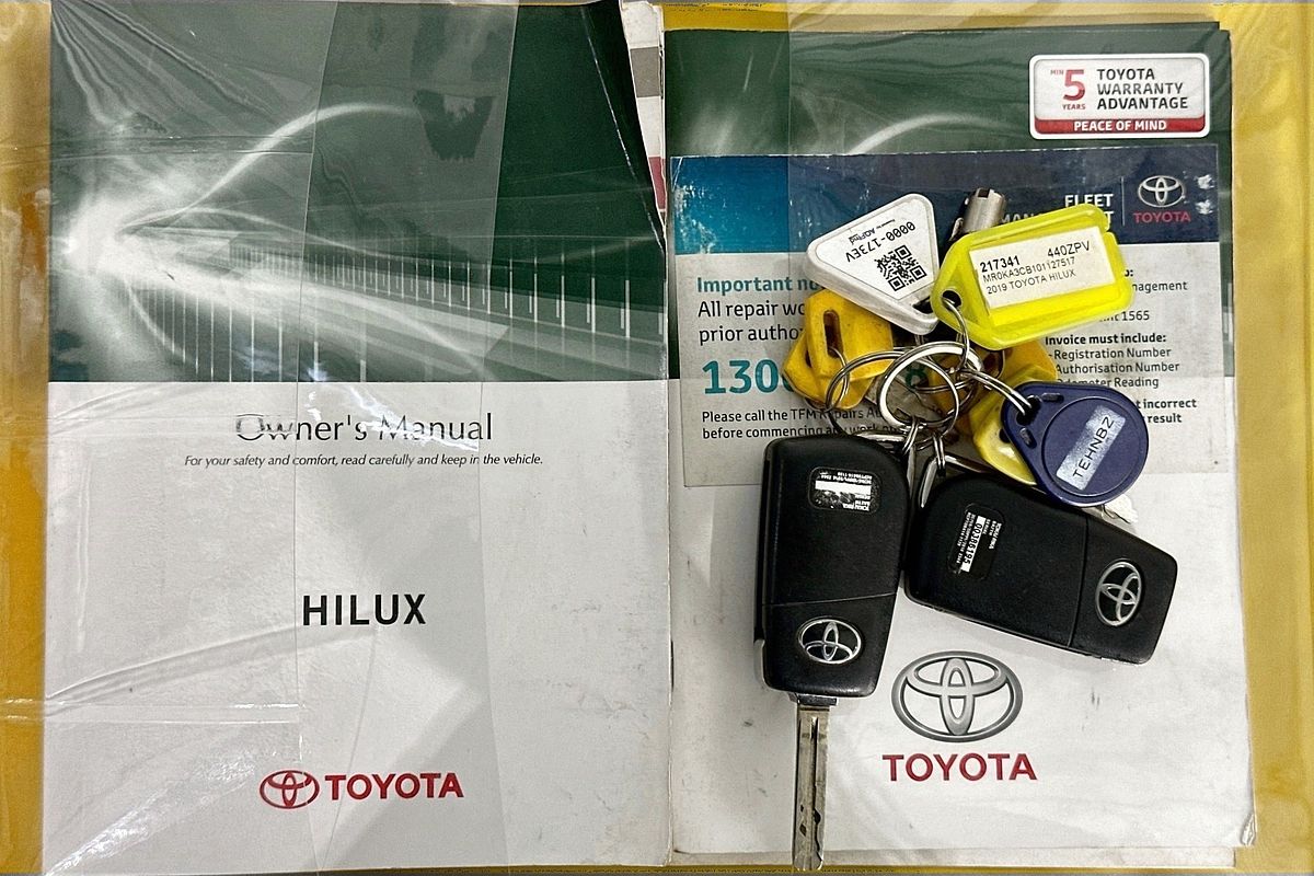 2019 Toyota HILUX SR (4x4) GUN126R MY19 4X4