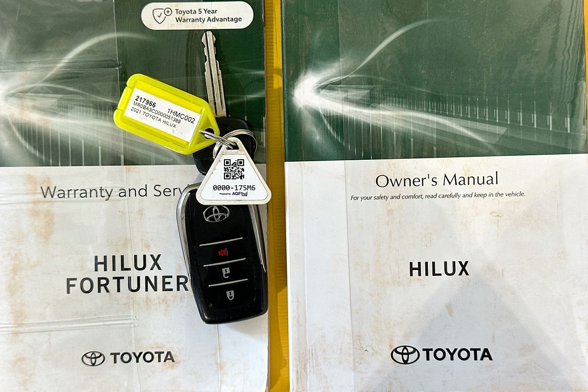 2021 Toyota HILUX SR5 (4x4) GUN126R 4X4