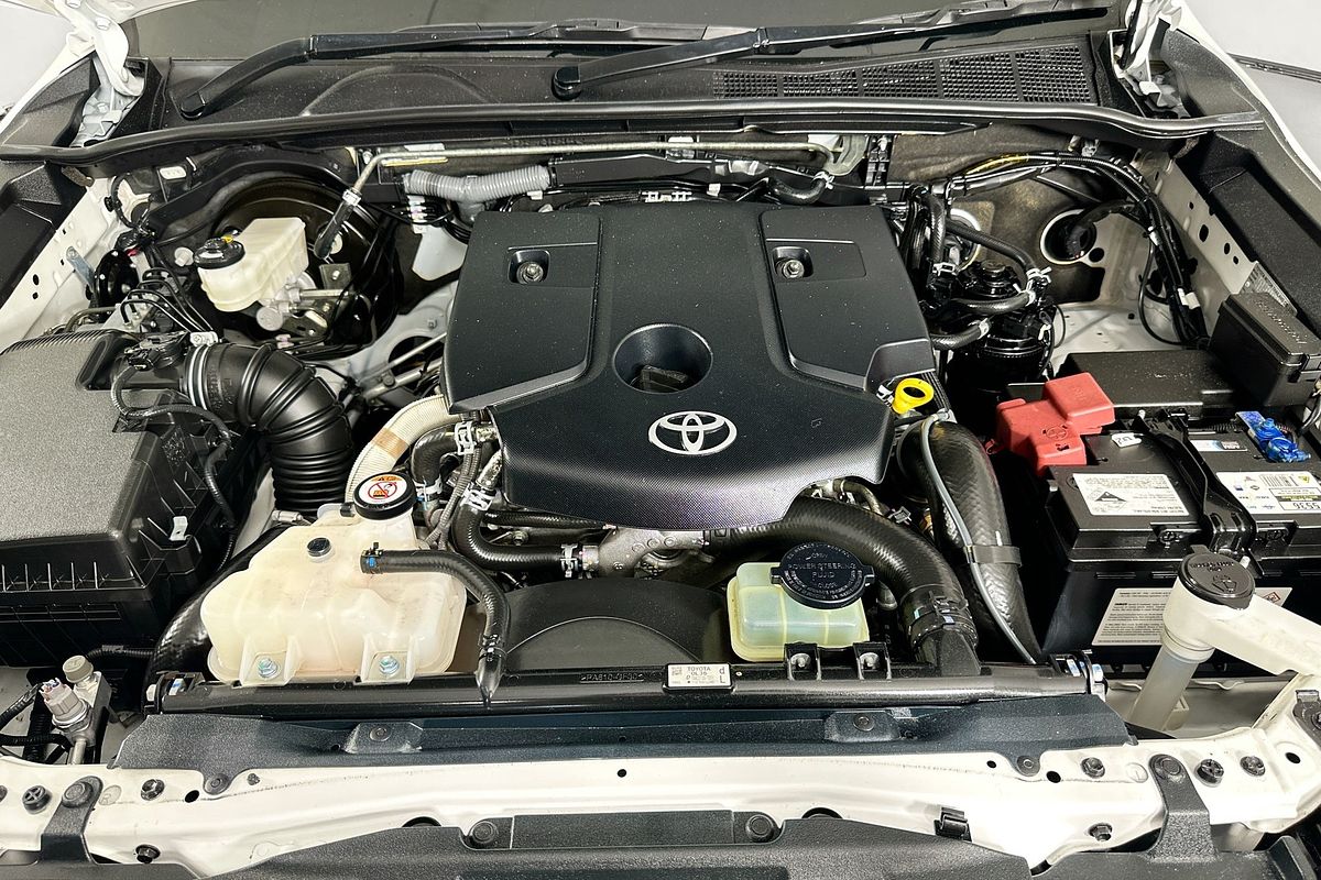 2018 Toyota HILUX SR (4x4) GUN126R MY17 4X4