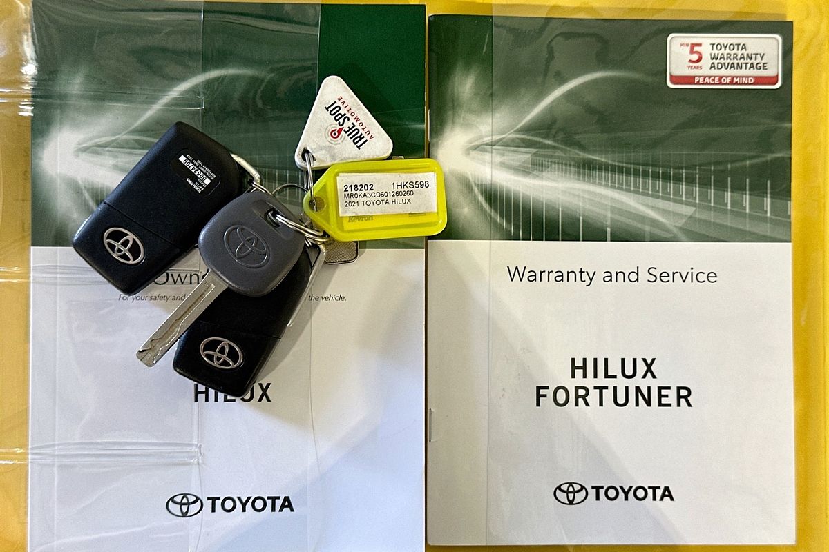 2021 Toyota HILUX SR (4x4) GUN126R FACELIFT 4X4