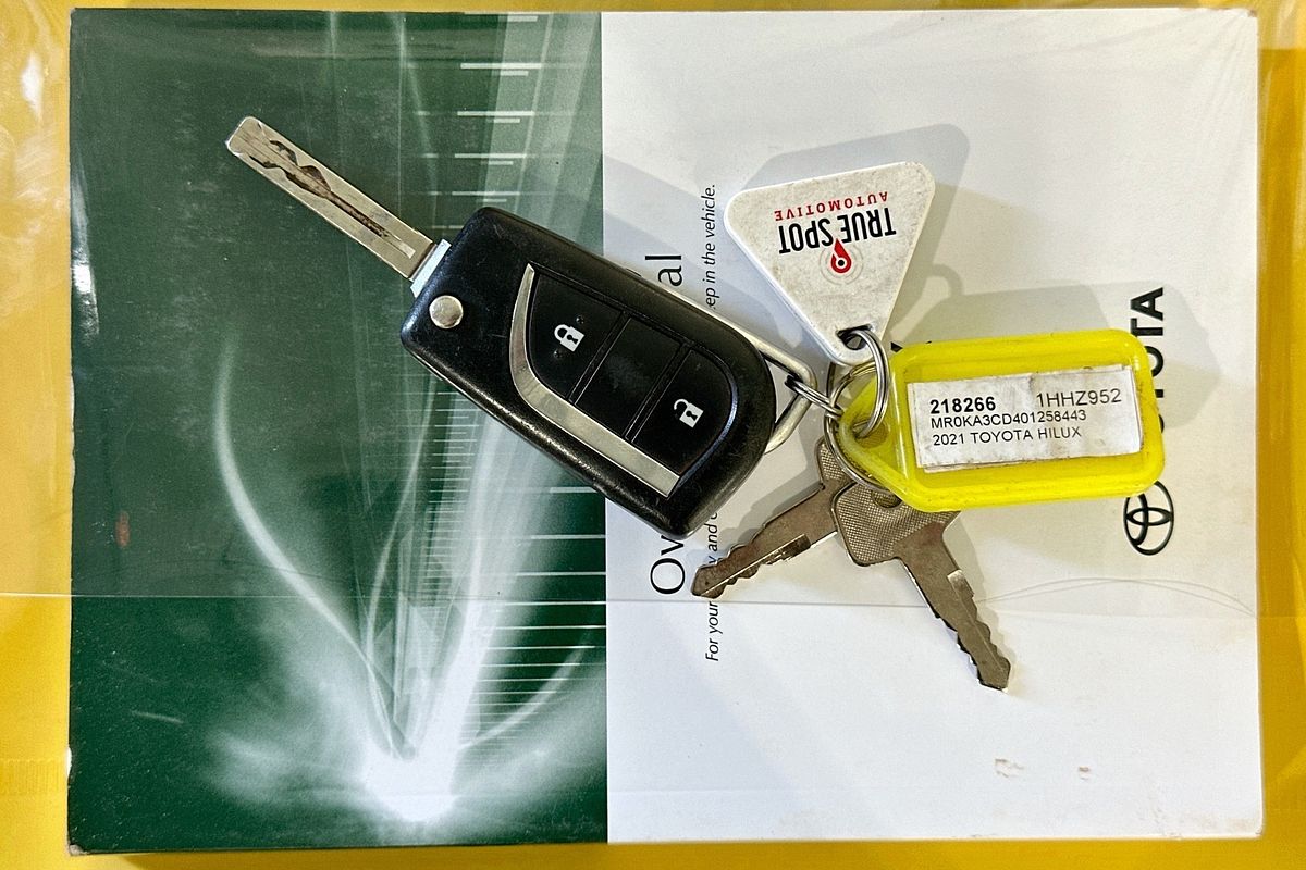 2021 Toyota HILUX SR (4x4) GUN126R FACELIFT 4X4