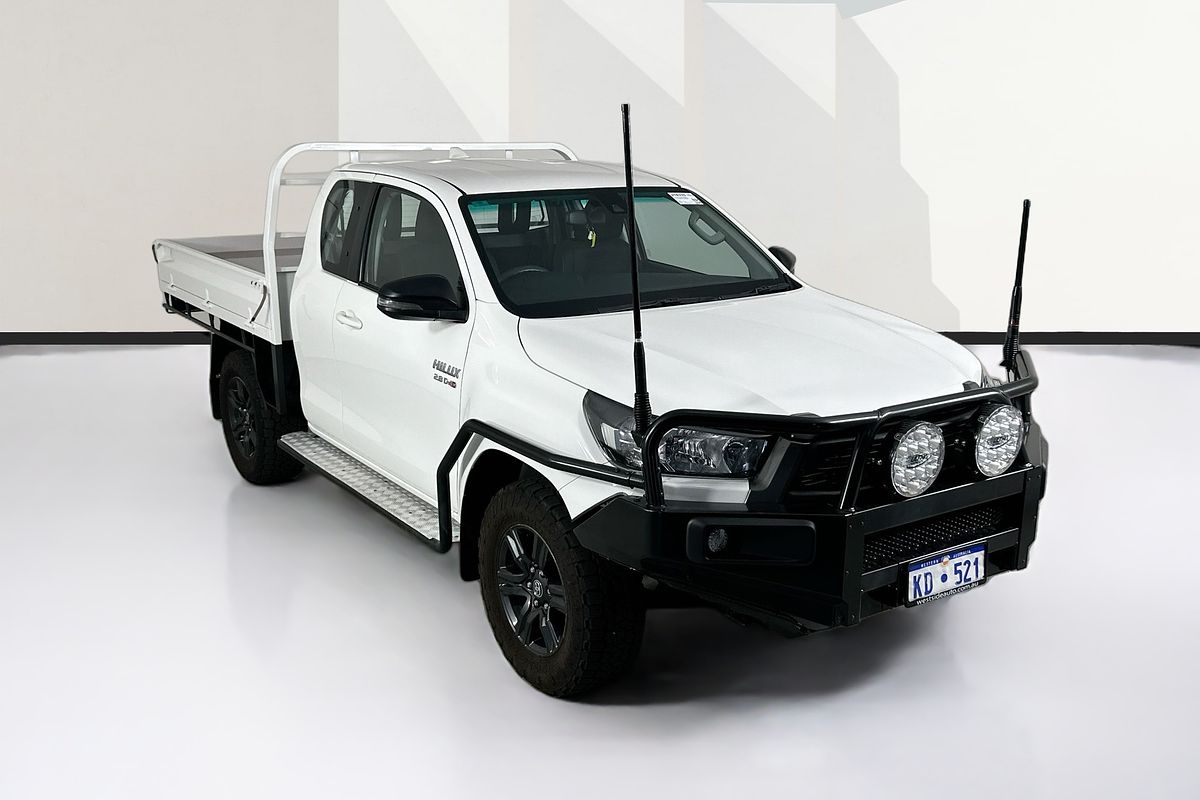 2023 Toyota HILUX SR (4x4) GUN126R 4X4
