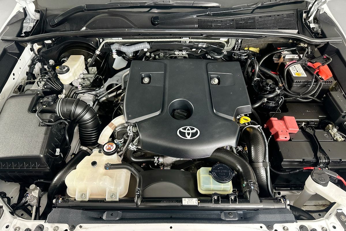 2018 Toyota HILUX SR (4x4) GUN126R MY17 4X4