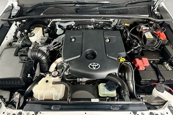 2018 Toyota HILUX SR (4x4) GUN126R MY17 4X4