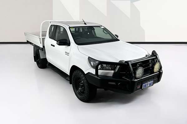 2021 Toyota HILUX SR (4x4) GUN126R 4X4