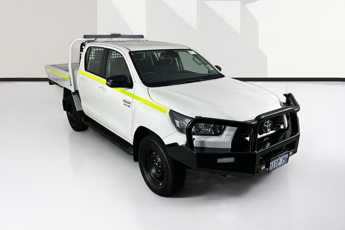 2025 Toyota HILUX SR (4x4) STEEL WHEELS GUN126R RC 4X4