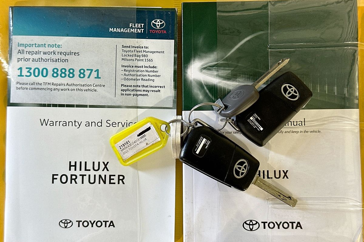 2022 Toyota HILUX SR (4x4) GUN126R 4X4