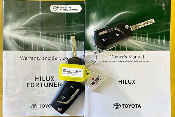 2023 Toyota HILUX SR (4x4) GUN126R 4X4