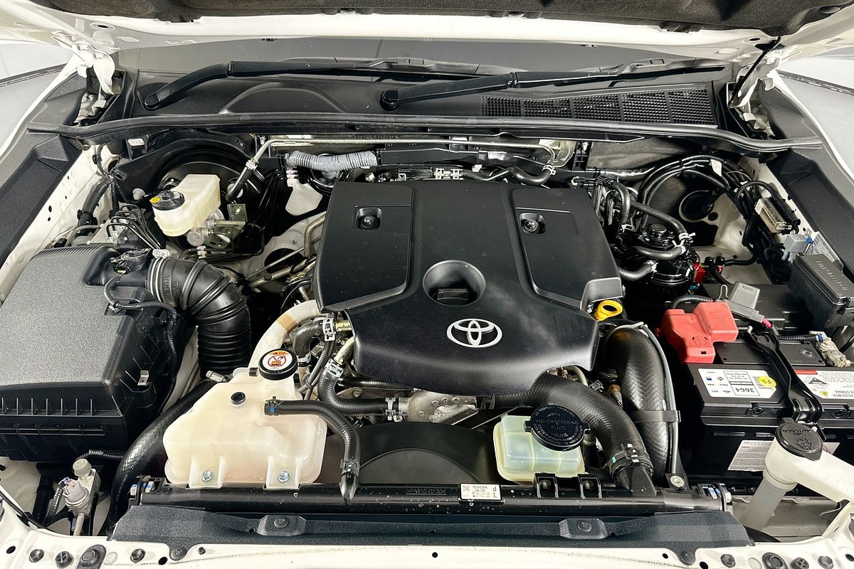 2019 Toyota HILUX SR (4x4) GUN126R MY19 4X4