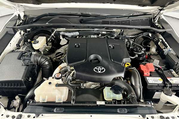 2019 Toyota HILUX SR (4x4) GUN126R MY19 4X4