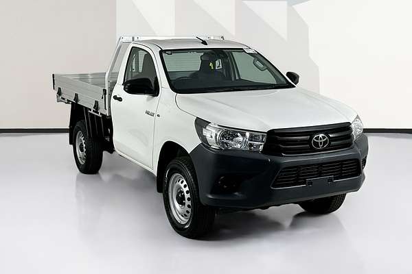 2020 Toyota HILUX WORKMATE HI-RIDER GUN135R FACELIFT 4x2