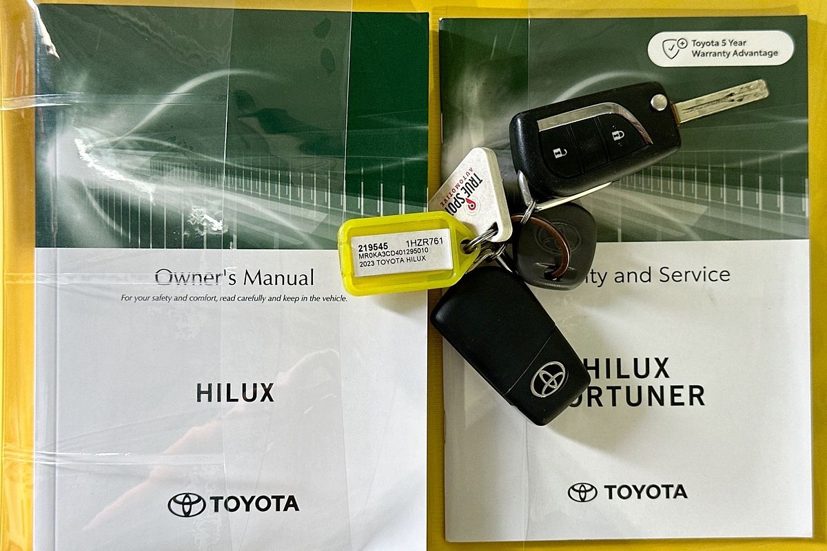 2023 Toyota HILUX SR (4x4) GUN126R 4X4