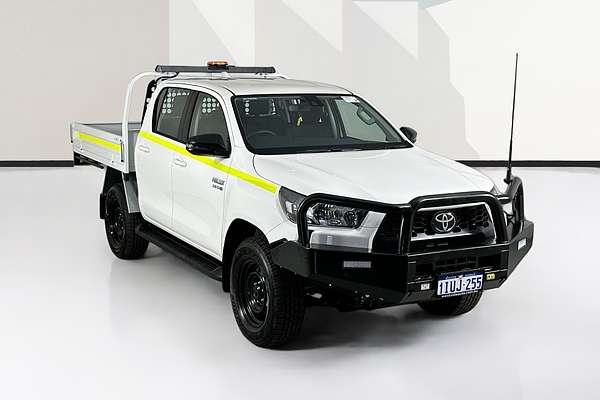 2025 Toyota HILUX SR (4x4) STEEL WHEELS GUN126R RC 4X4