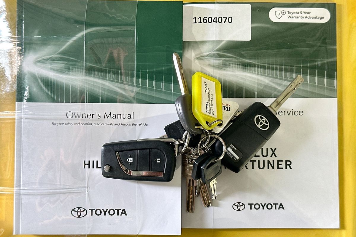 2024 Toyota HILUX SR (4x4) GUN126R 4X4