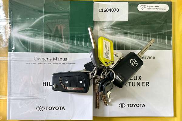 2024 Toyota HILUX SR (4x4) GUN126R 4X4