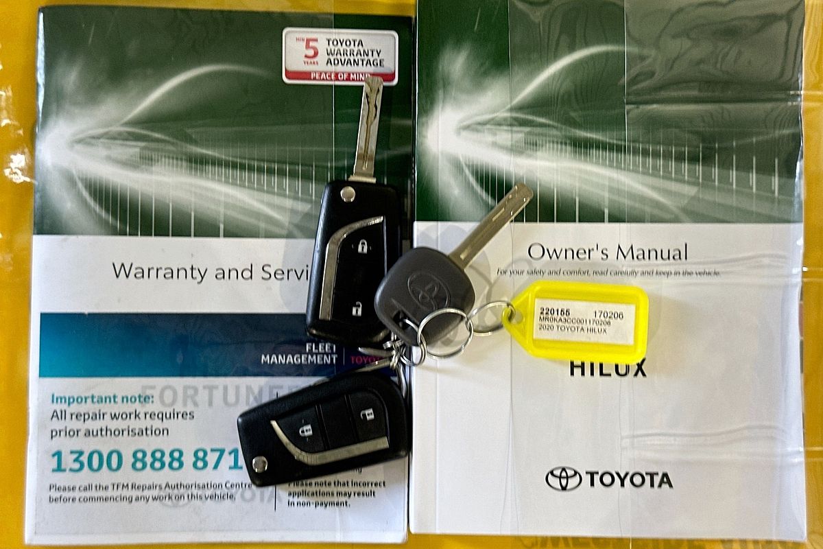 2020 Toyota Hilux SR (4x4) GUN126R FACELIFT 4X4