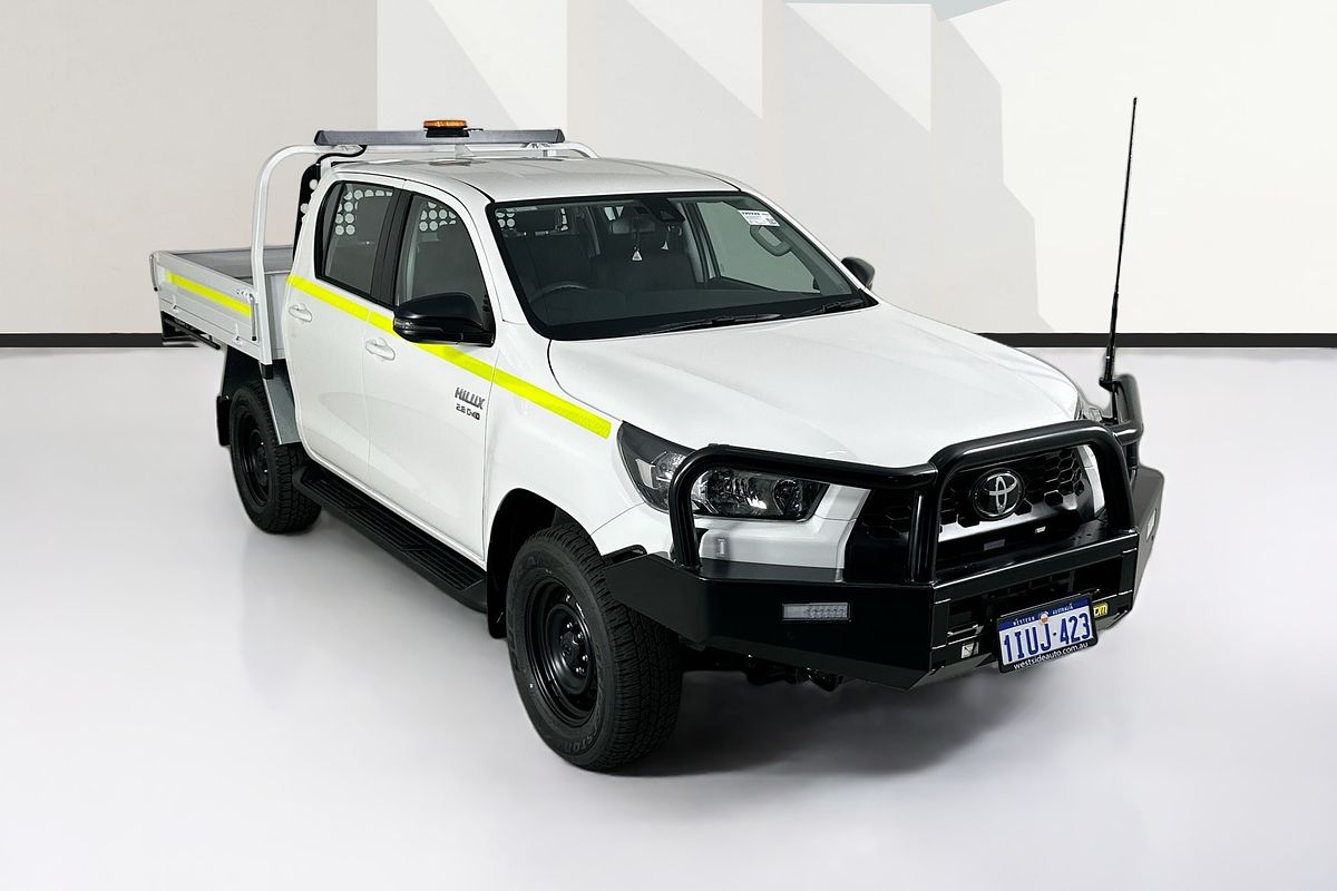 2025 Toyota HILUX SR (4x4) STEEL WHEELS GUN126R RC 4X4