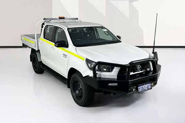 2025 Toyota HILUX SR (4x4) STEEL WHEELS GUN126R RC 4X4