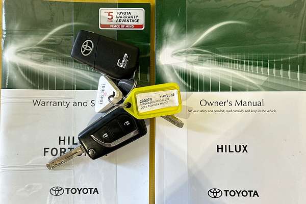 2021 Toyota HILUX SR (4x4) GUN126R 4X4