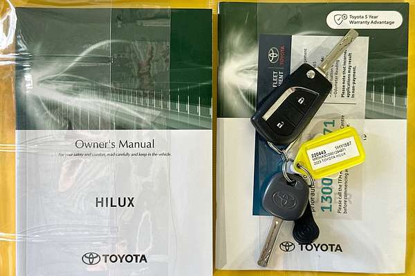 2023 Toyota HILUX SR (4x4) GUN126R 4X4