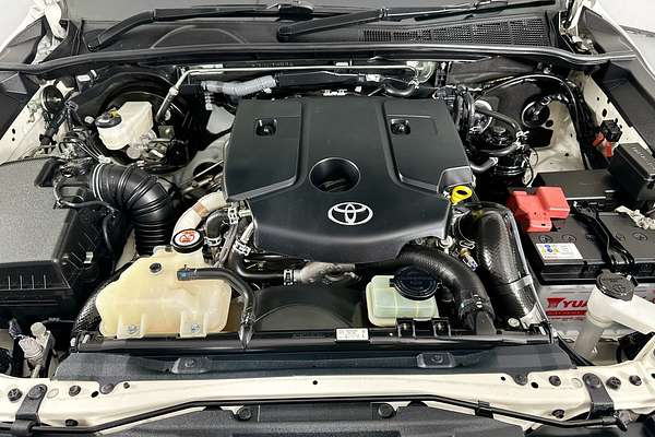 2022 Toyota HILUX SR (4x4) GUN126R 4X4