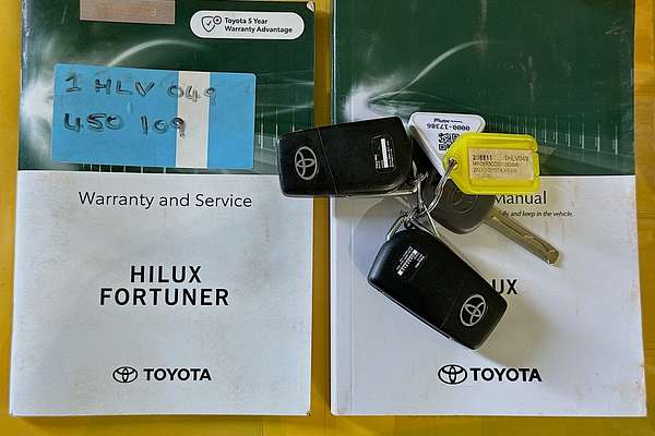 2021 Toyota HILUX SR (4x4) GUN126R FACELIFT 4X4