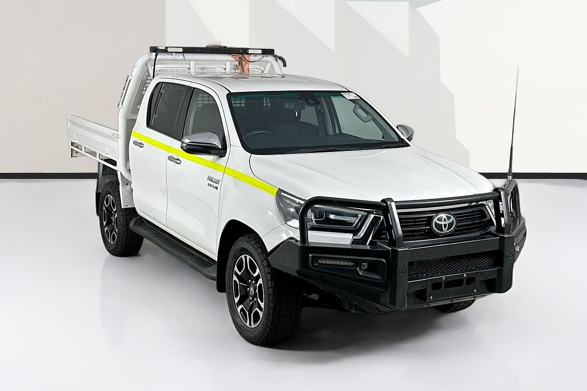 2021 Toyota HILUX SR5 (4x4) GUN126R FACELIFT 4X4