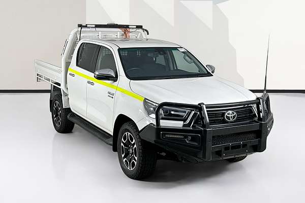 2021 Toyota HILUX SR5 (4x4) GUN126R FACELIFT 4X4