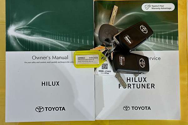 2022 Toyota HILUX SR (4x4) GUN126R 4X4
