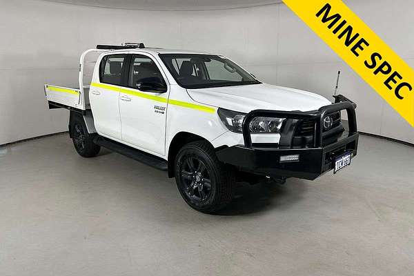 2023 Toyota HILUX SR (4x4) STEEL WHEELS GUN126R 4X4
