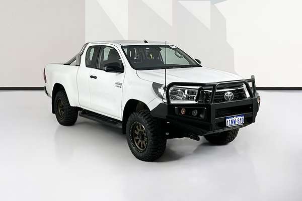 2020 Toyota HILUX SR (4x4) GUN126R MY19 UPGRADE 4X4