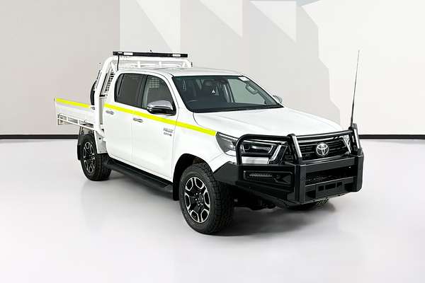 2021 Toyota HILUX SR5 (4x4) GUN126R FACELIFT 4X4