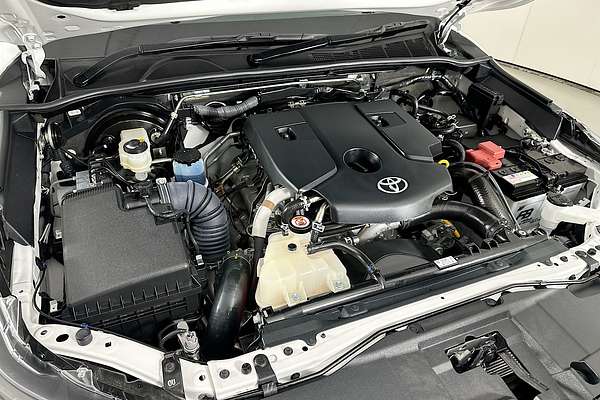 2024 Toyota Hilux SR5 (4x4) GUN126R 4X4