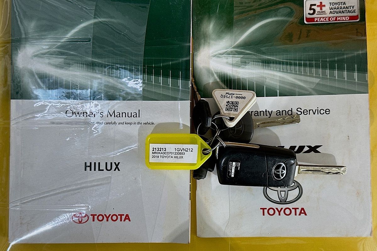 2019 Toyota HILUX SR (4x4) GUN126R MY19 4X4