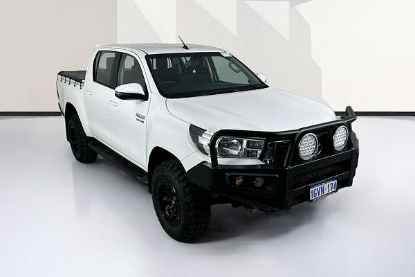2019 Toyota HILUX SR (4x4) GUN126R MY19 4X4
