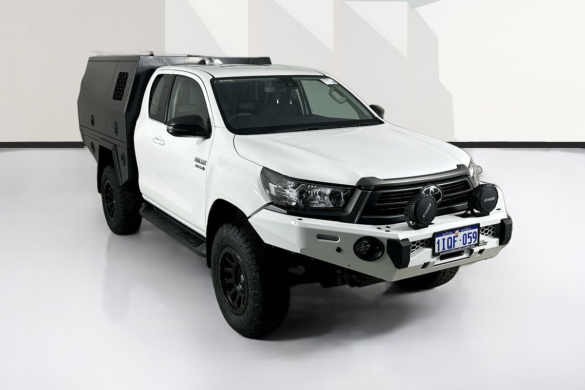 2023 Toyota HILUX SR (4x4) GUN126R 4X4